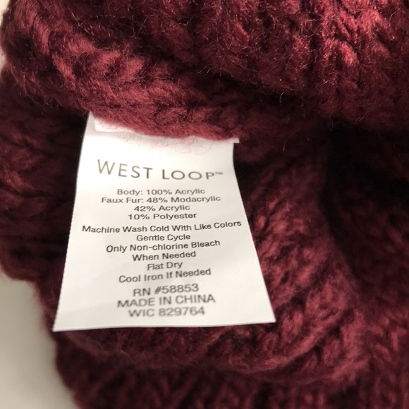 WEST LOOP BURGUNDY POM HAT - Picture 6 of 7